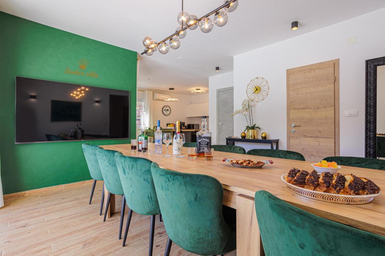 Sunlux Villa Kastela Luaran gambar